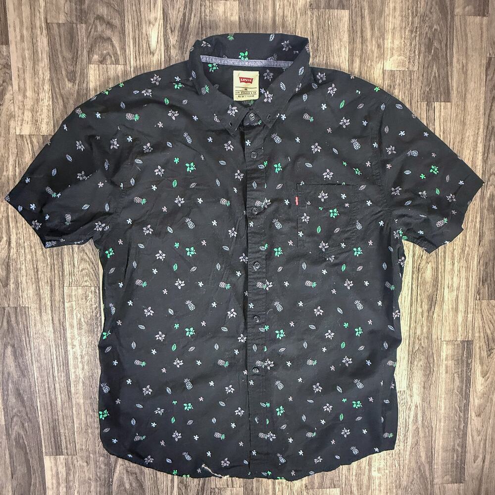 Levi’s Short Sleeve Button Up Shirt XXL Black Floral Pattern Cotton